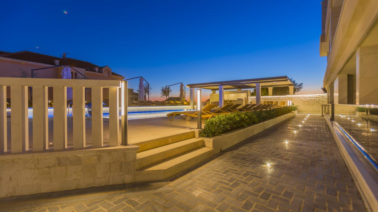 Luxury Aparthotel Makarska Exterior foto